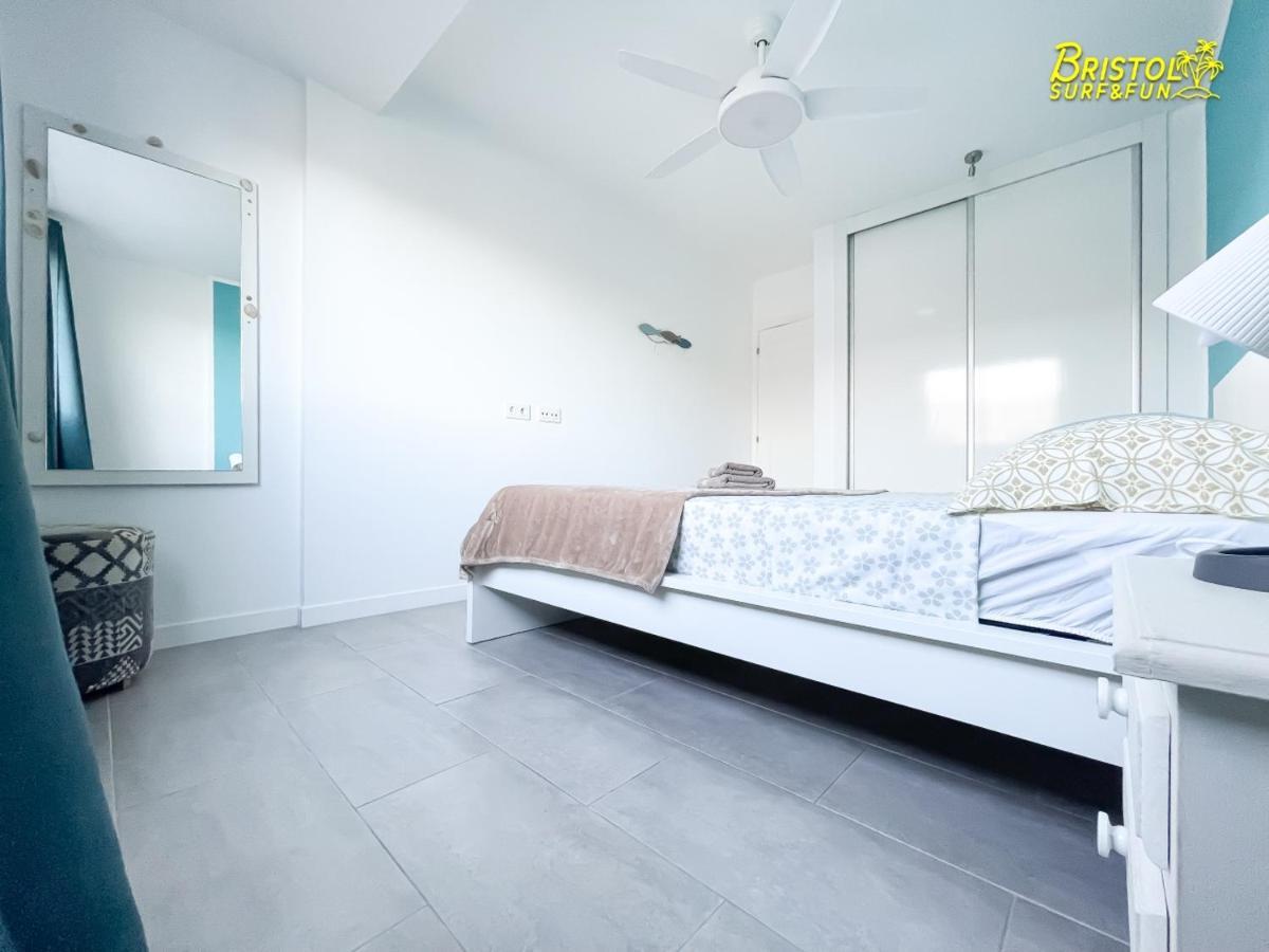 B-Rent Bristol Beach Surf & Fun คอร์ราเลโฮ ภายนอก รูปภาพ